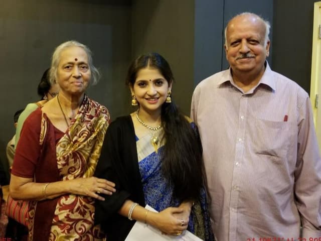 Mohan ji Anuradha ji with Kaushiki ji